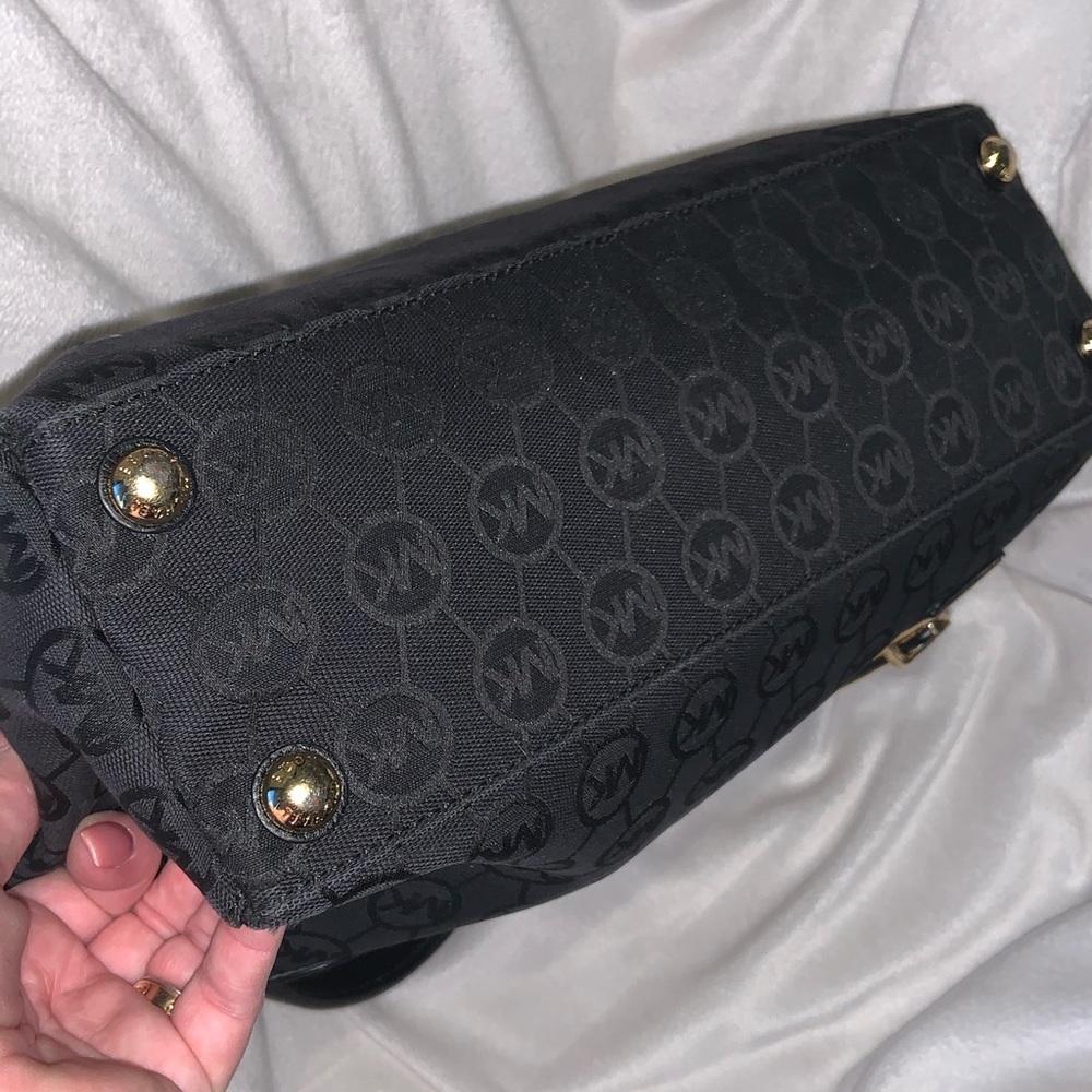 Michael Kors bag - Picture 3 of 5